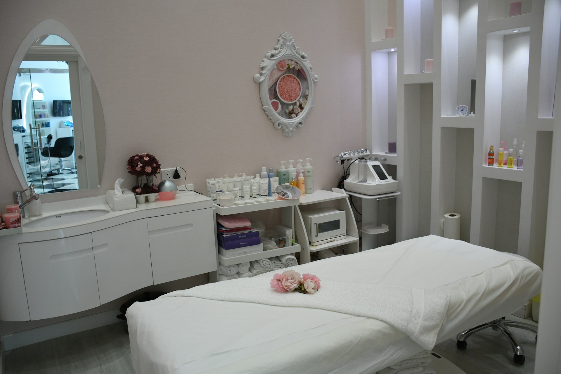 The Med Spa Patient Journey in 2025: From TikTok to Treatment Room